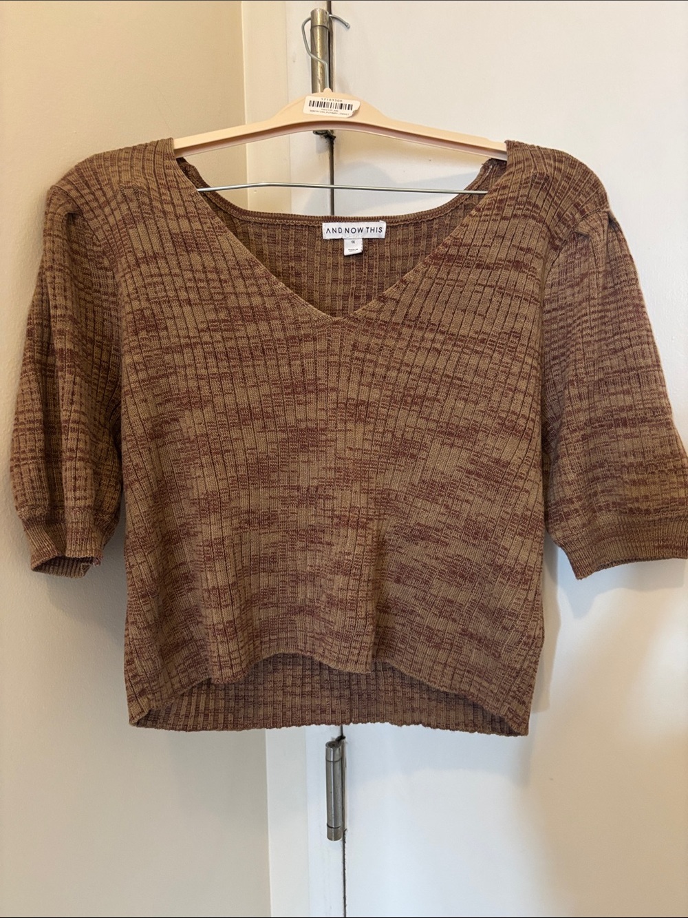 And Now This Women's Marled Brown V-Neck Short Sleeve Sweater